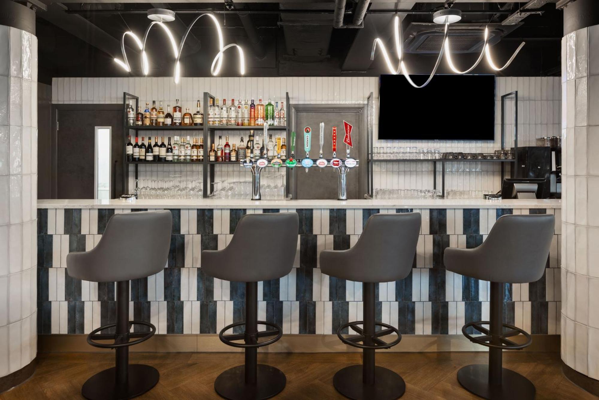 Hotel Spark By Hilton London 3*