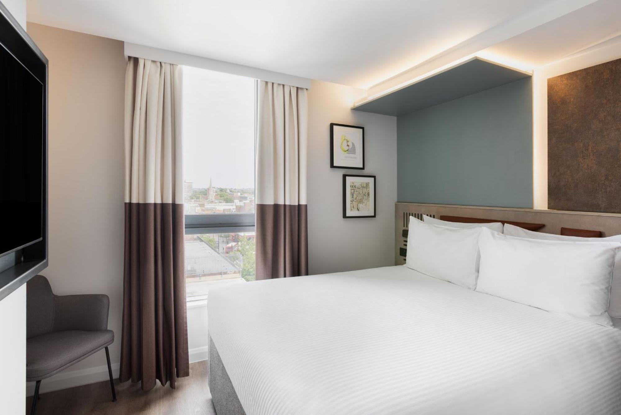 Spark By Hilton London Hotel
