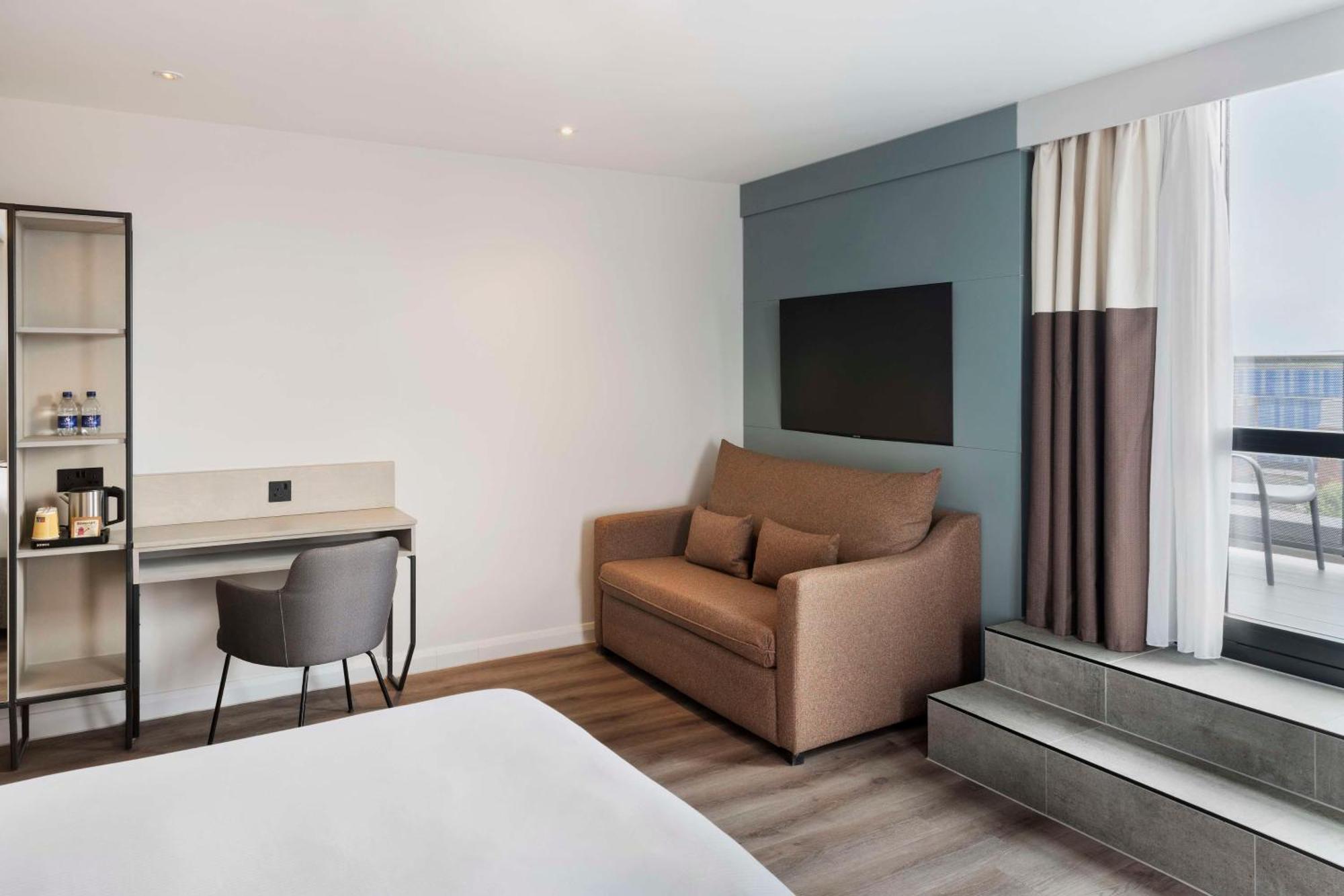 Spark By Hilton London Hotel 3*